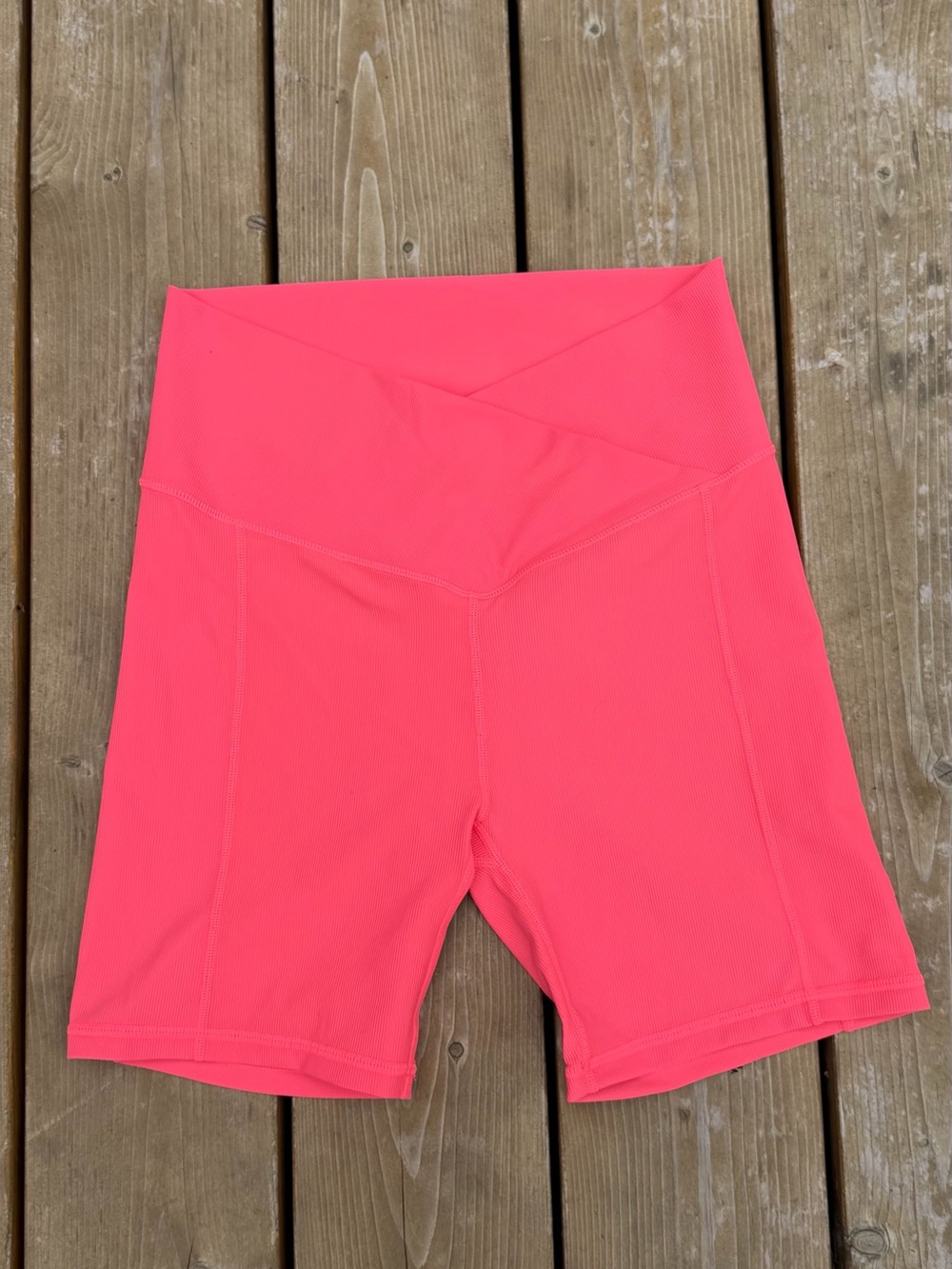 Wilo The Label High Waist Cross-Waist Shorts